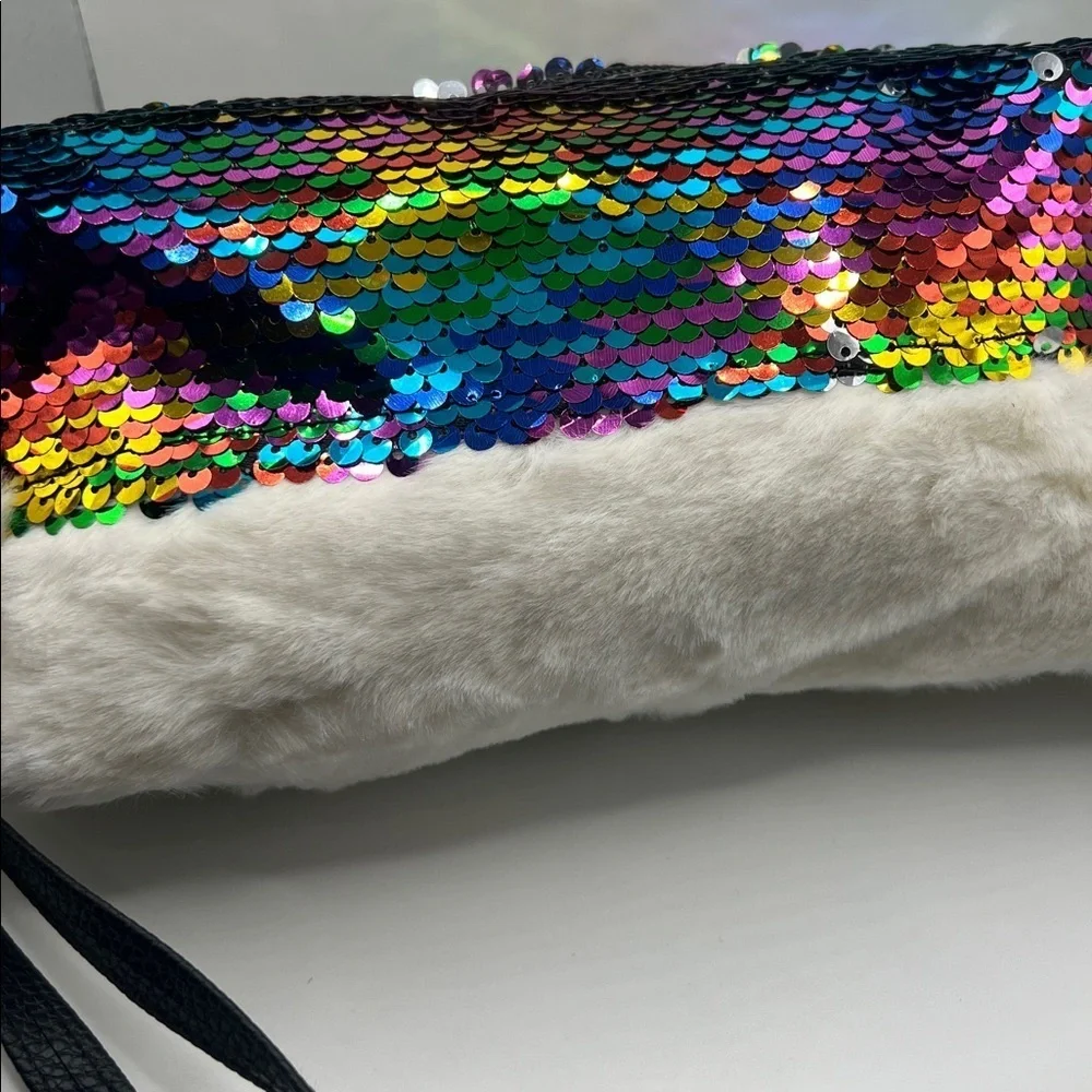 263. Sequin and Faux Fur Women's Makeup Bag